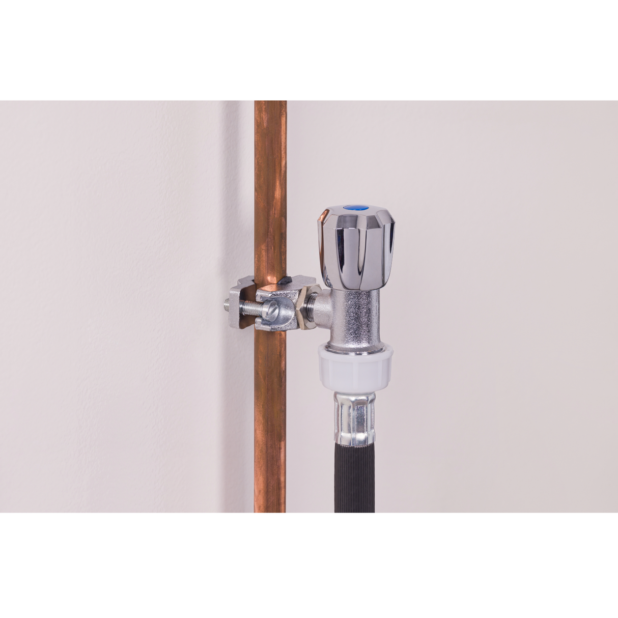 Robinet auto-perceur à clapet installation