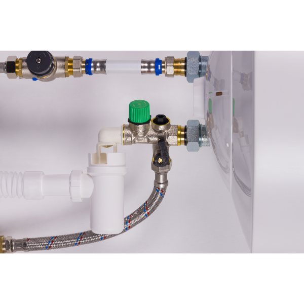 Installation Groupe de Sécurité NF Coudé Anti Calcaire