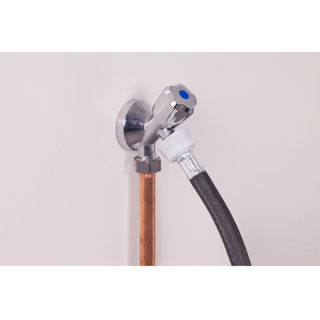 Robinet applique machine à laver installation