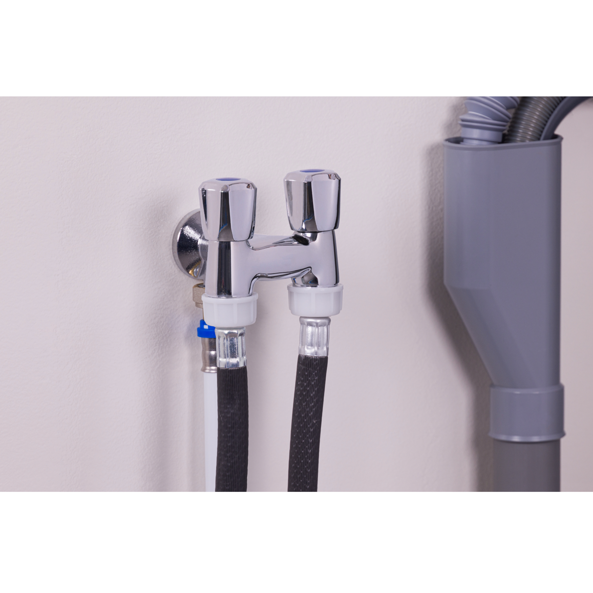 Robinet double parallèle machine à laver installation