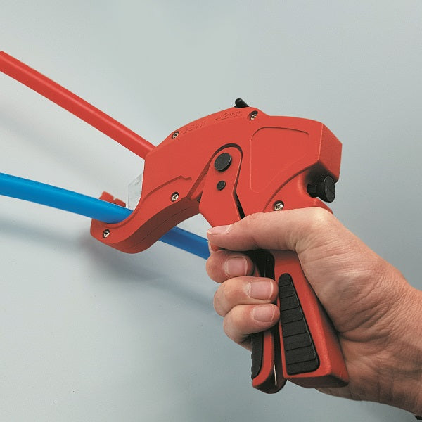 Coupe tube professionnel plomberie