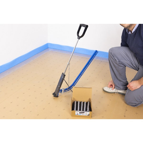 Agrafeuse plancher chauffant et les agrafes