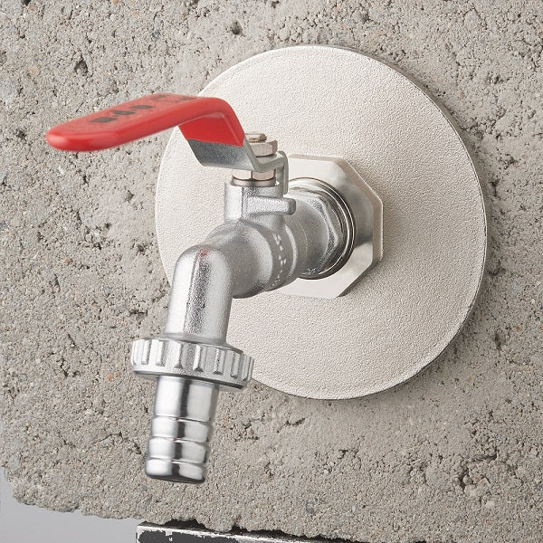 Platine Robinet de Jardin Laiton Nickelé installé