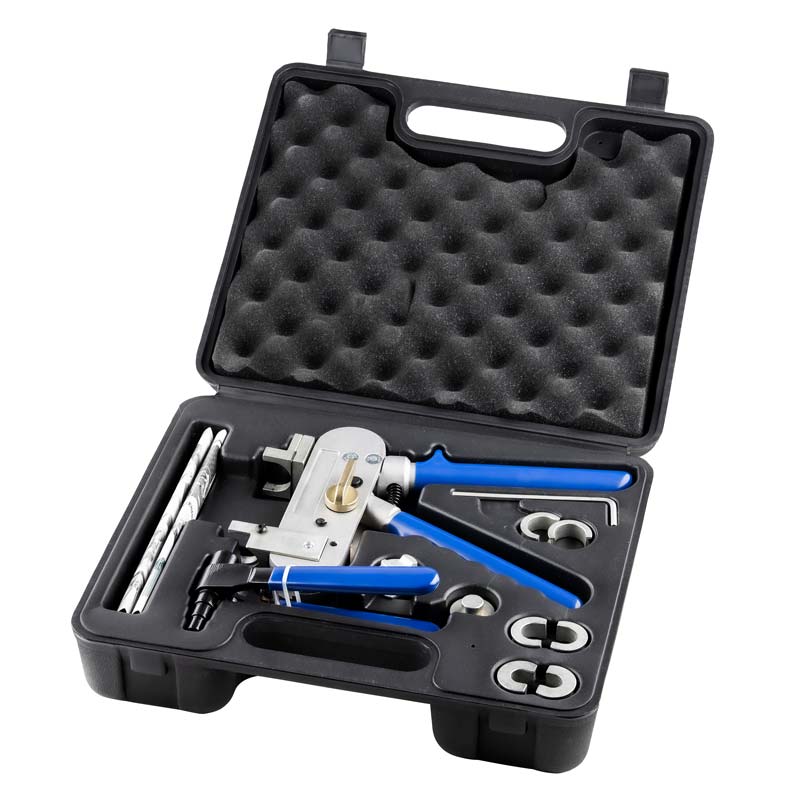 coffre comprenant pince à glissement et pince à emboiture